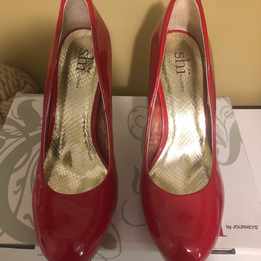 Shi Platform heels